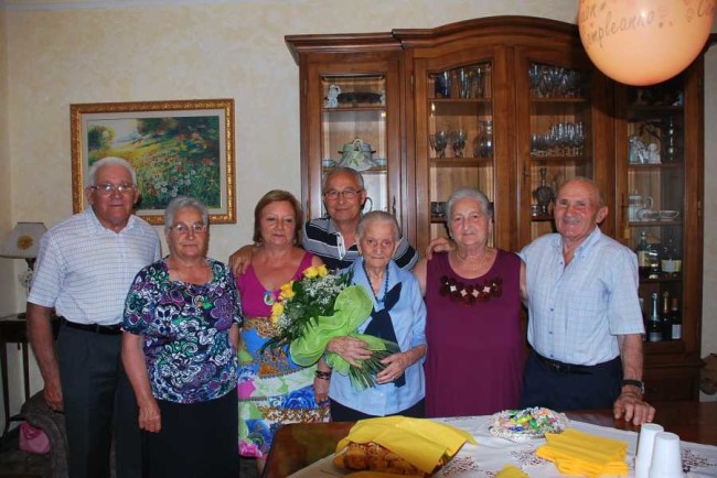 Argentina Maroni, 100 anni con la famiglia