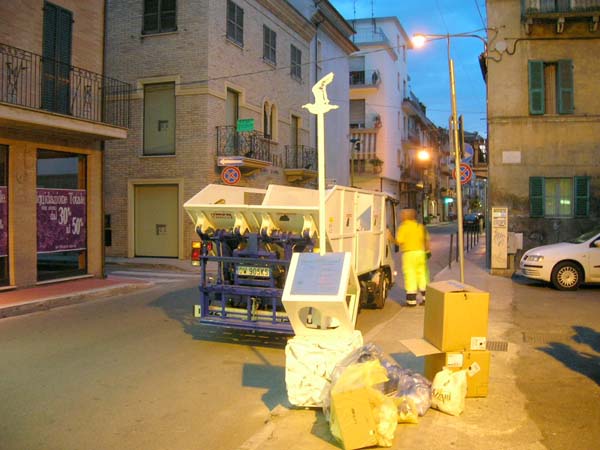 Addio “Gabbianelle”: cambia il sistema di raccolta dei rifiuti nel centro cittadino
