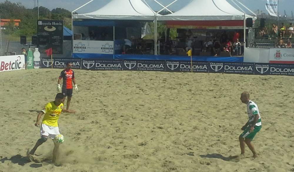 Beach soccer, Happy Car Samb – Lamezia Terme 6 a 0 (2-0;2-0;2-0)
