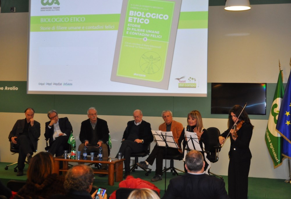 Agricoltura: il libro sulla cooperativa “La Terra e il Cielo” presentato a Roma