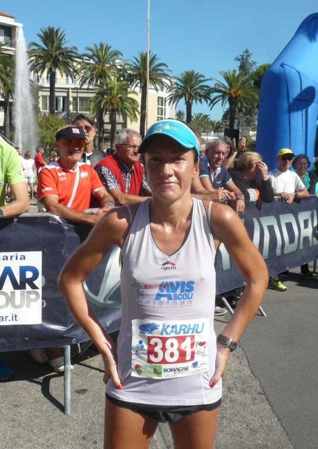 1a Carducci Sara dell'Avis Ascoli Marathon  con il tempo di 2:23:38 