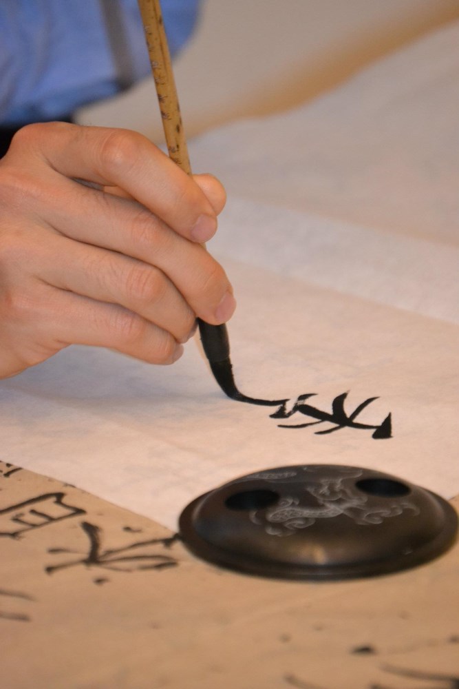 Mostra a laboratorio di arte calligrafica cinese  con il maestro Zhao Yun