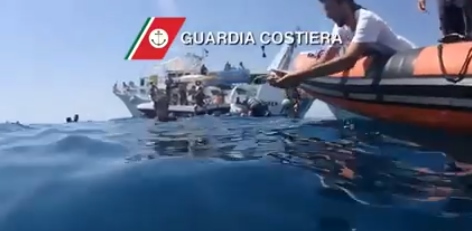 Rilasciata in mare dalla Guardia Costiera la tartaruga Caretta Caretta “Alessandro” dopo 7 mesi di cure