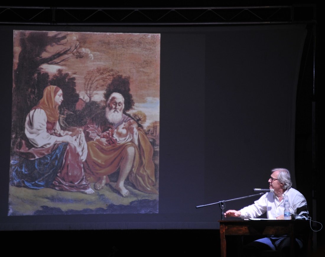 Vittorio Sgarbi incanta al Festival della Storia dell’Arte di Castelli