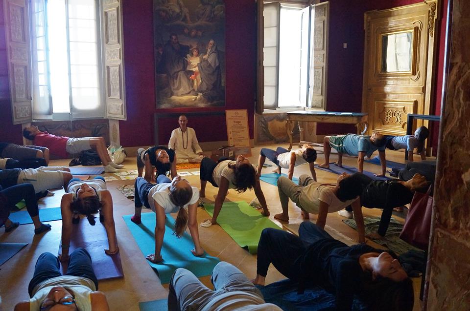 Yoga, open day a Palazzo Buonaccorsi