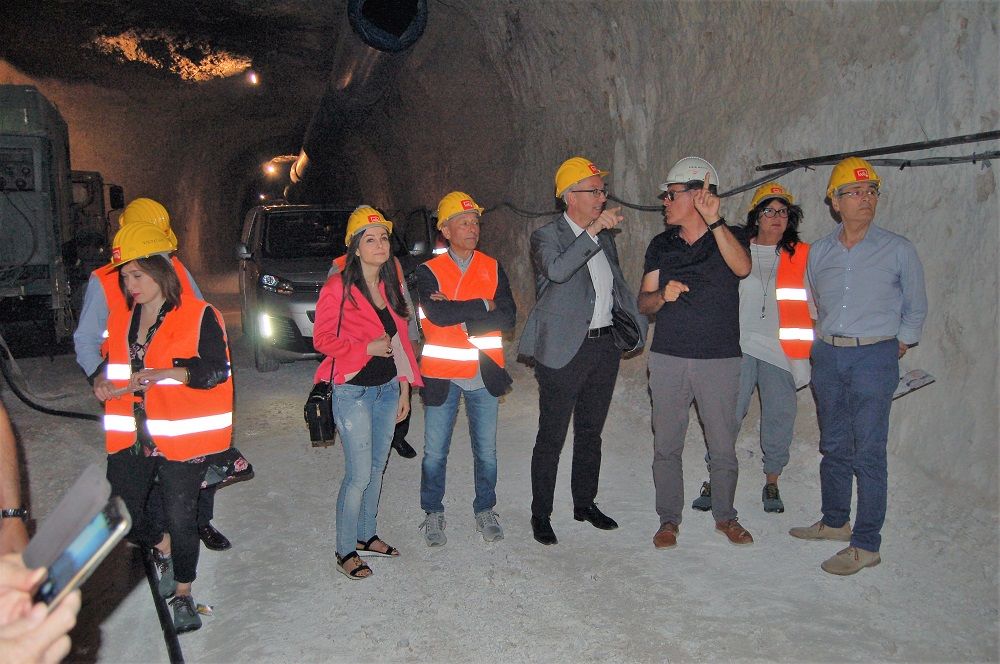 Il presidente Ceriscioli e l’assessora Bora in visita alla cava della Gola della Rossa