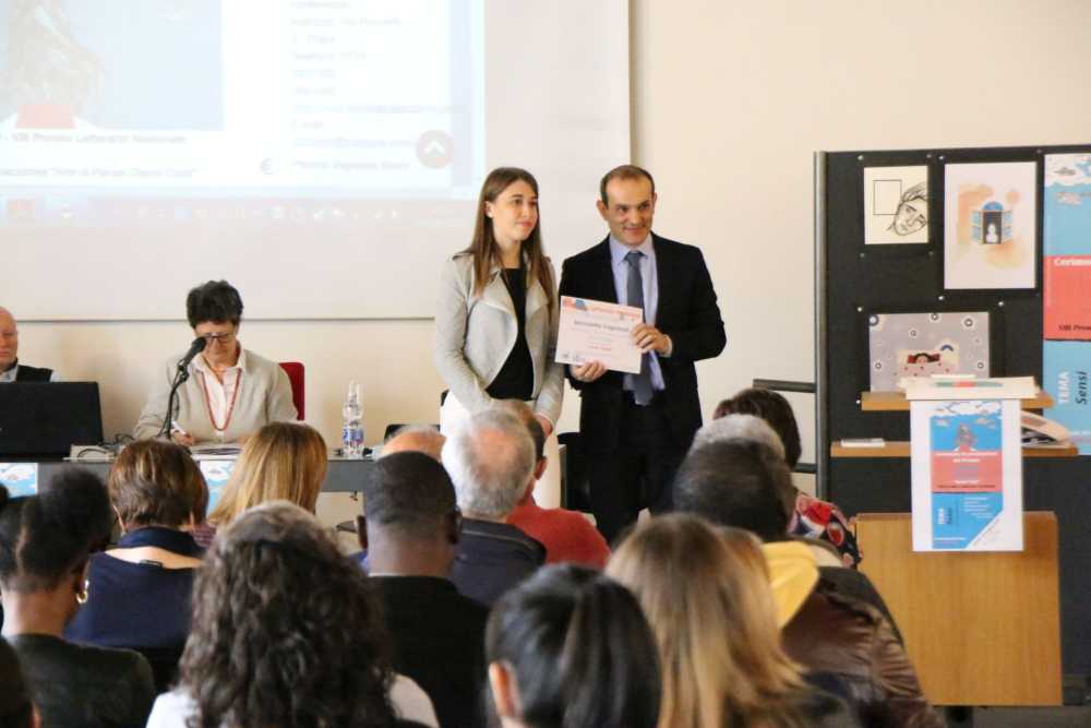 Studentessa del Liceo Rosetti premiata al concorso nazionale “Arte di parole”
