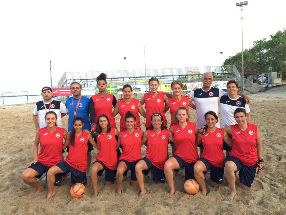 Beach soccer, a Napoli l’esordio della Samb femminile
