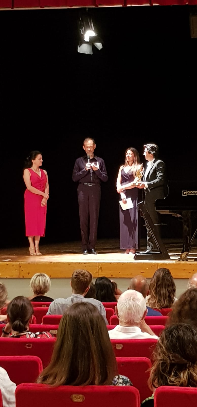 Enrico Pace incanta il pubblico con il suo concerto inaugurale del FestivaLiszt al teatro delle Energie