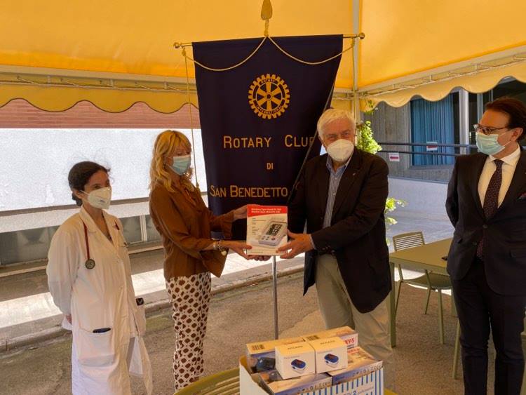 Donati dal Rotary Club di San Benedetto strumenti per telemedicina alla Rsa San Giuseppe