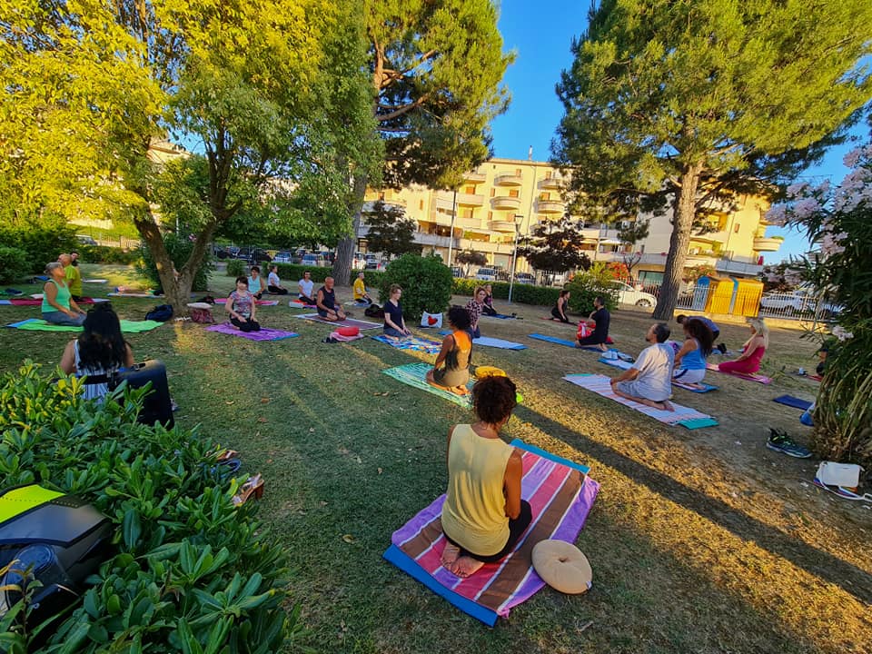 Oltre 50 persone per “Summer Yoga” a Monsampolo