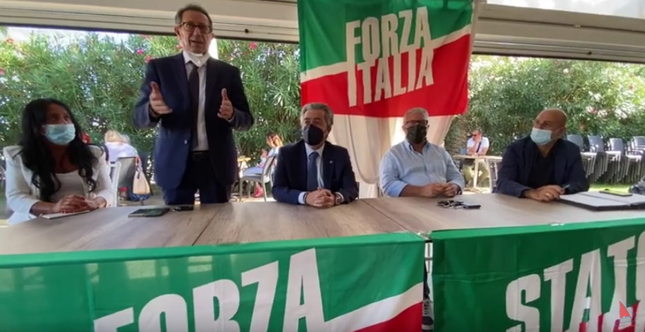 Forza Italia presenta la lista per le prossime elezioni comunali