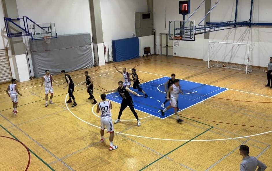 La Samb Basket cade in casa nello scontro diretto contro il Basket Todi