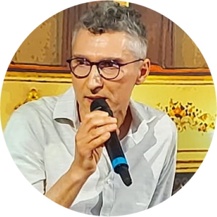 Lo scrittore sambenedettese Fabio Bacà, già nella cinquina del Premio Campiello, finalista del Premio Strega