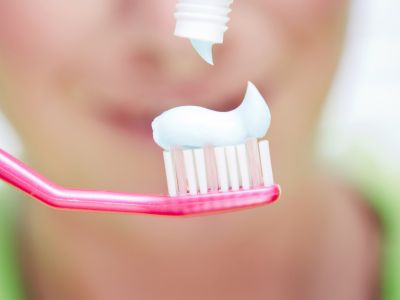 Azione remineralizzante di dentifrici su lesioni iniziali dello smalto