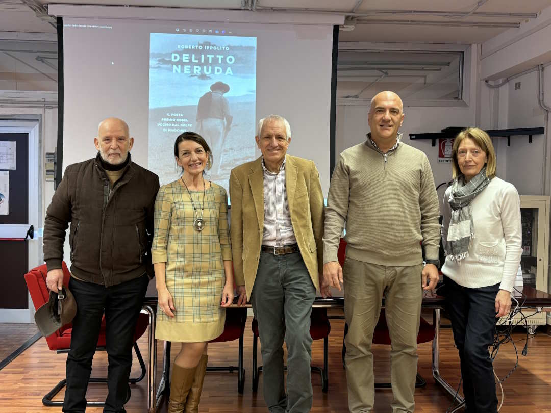 Iis A. Capriotti: gli studenti incontrano Roberto Ippolito, autore di “Delitto Neruda”