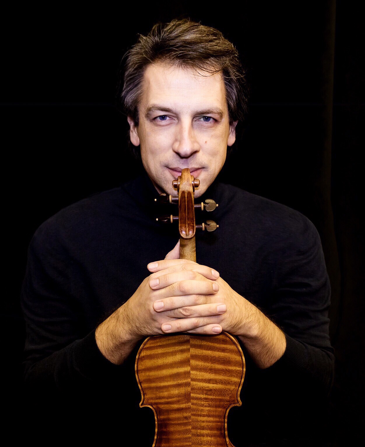 Nuovi concerti con il violinista Hans Liviabella e la virtuosa della viola Anna Serova