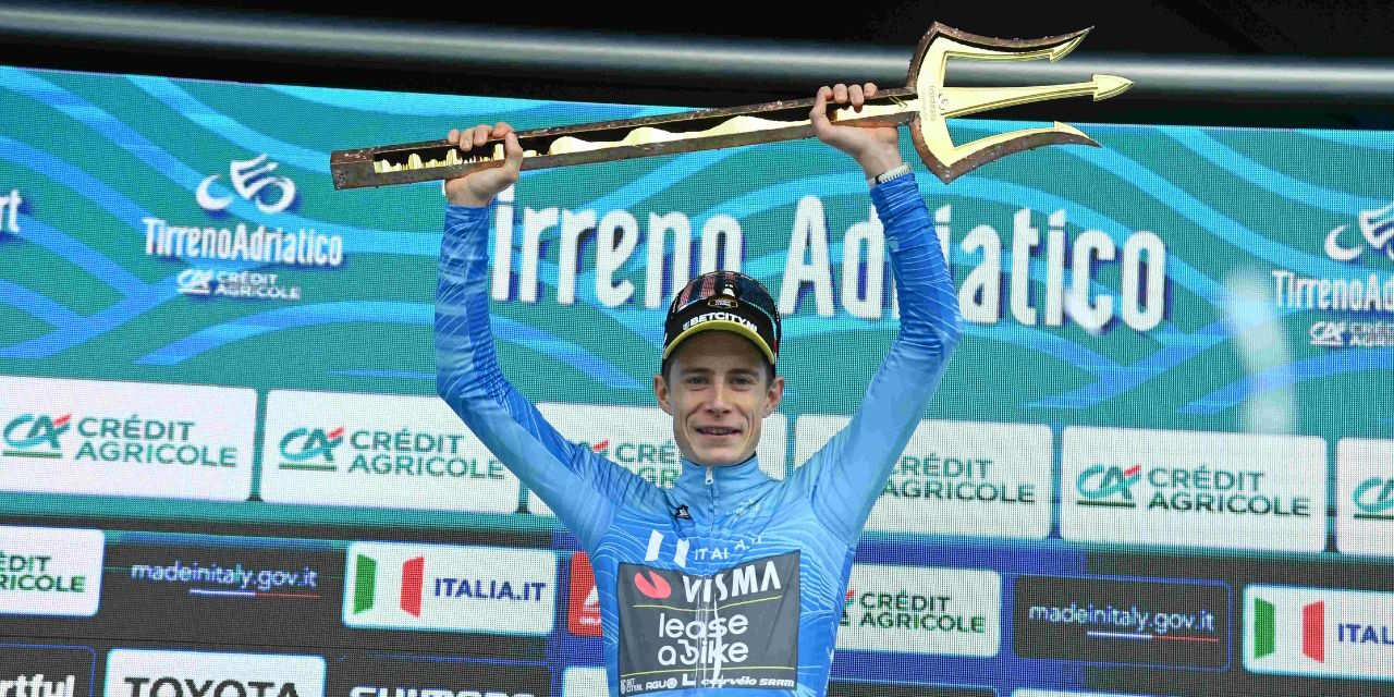 Jonas Vingegaard vince la 59a Tirreno-Adriatico. A Jonathan Milan l’ultima tappa